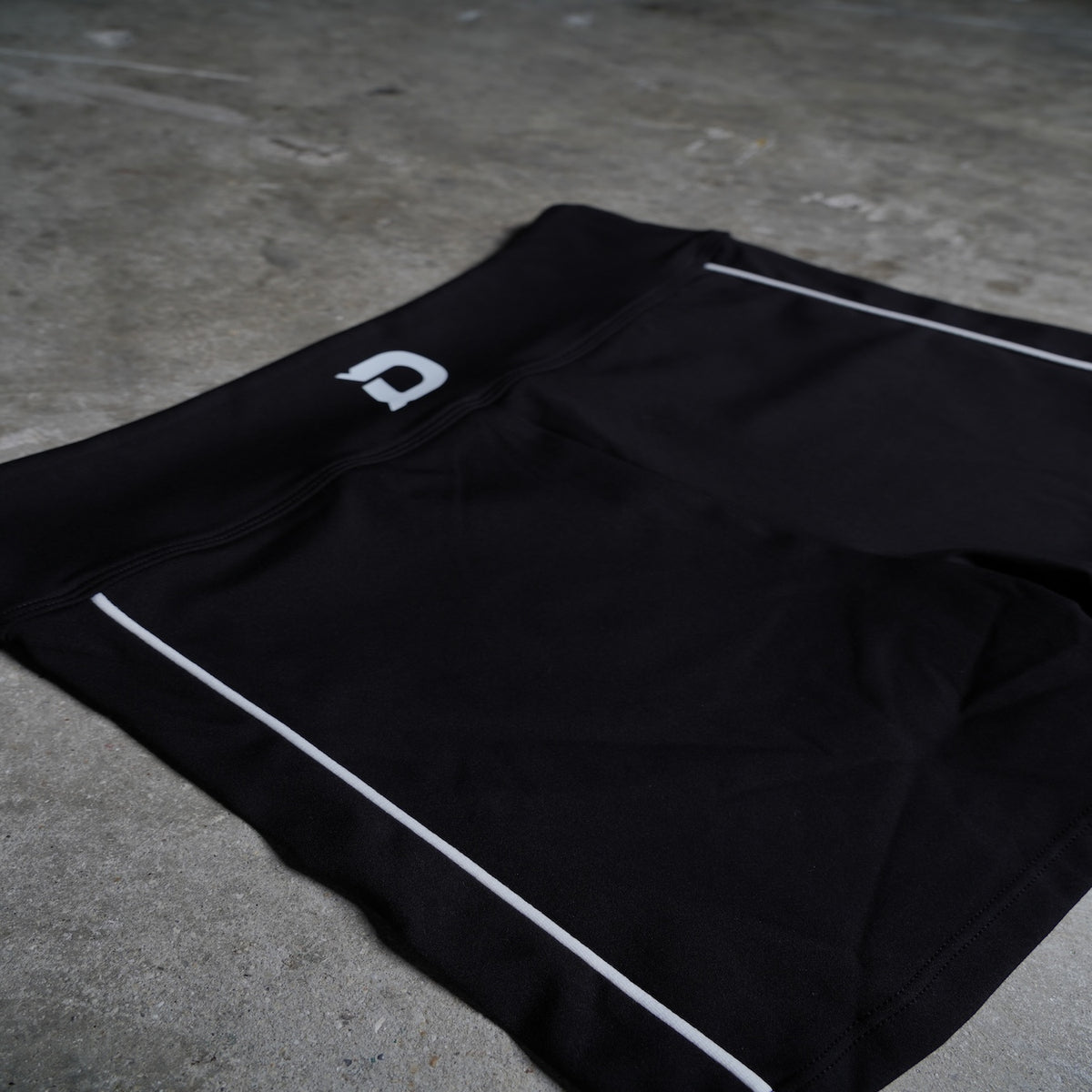 DEMN FIT Shorts