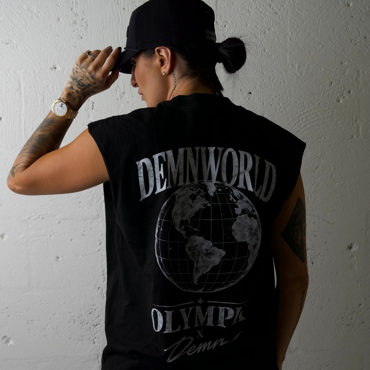 DEMNWORLD Oversized Cut Off