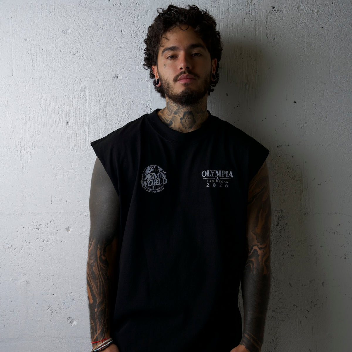 DEMNWORLD Oversized Cut Off